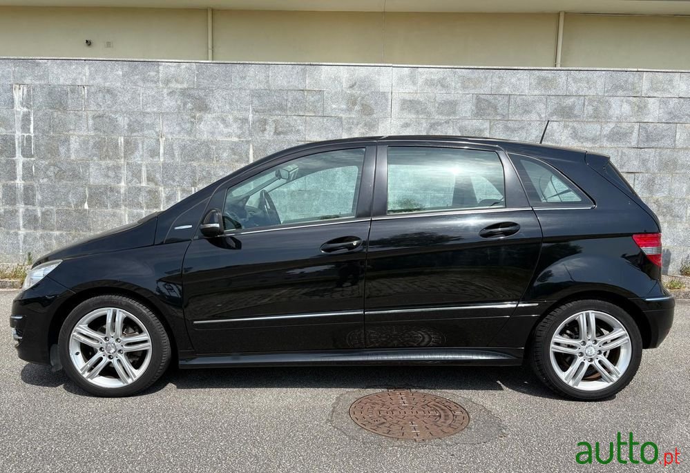 2008' Mercedes-Benz Classe B Standard photo #1