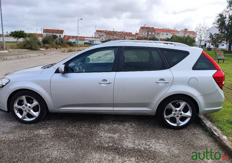 2010' Kia Ceed Sw photo #4