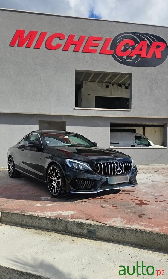 2017' Mercedes-Benz Classe C photo #1