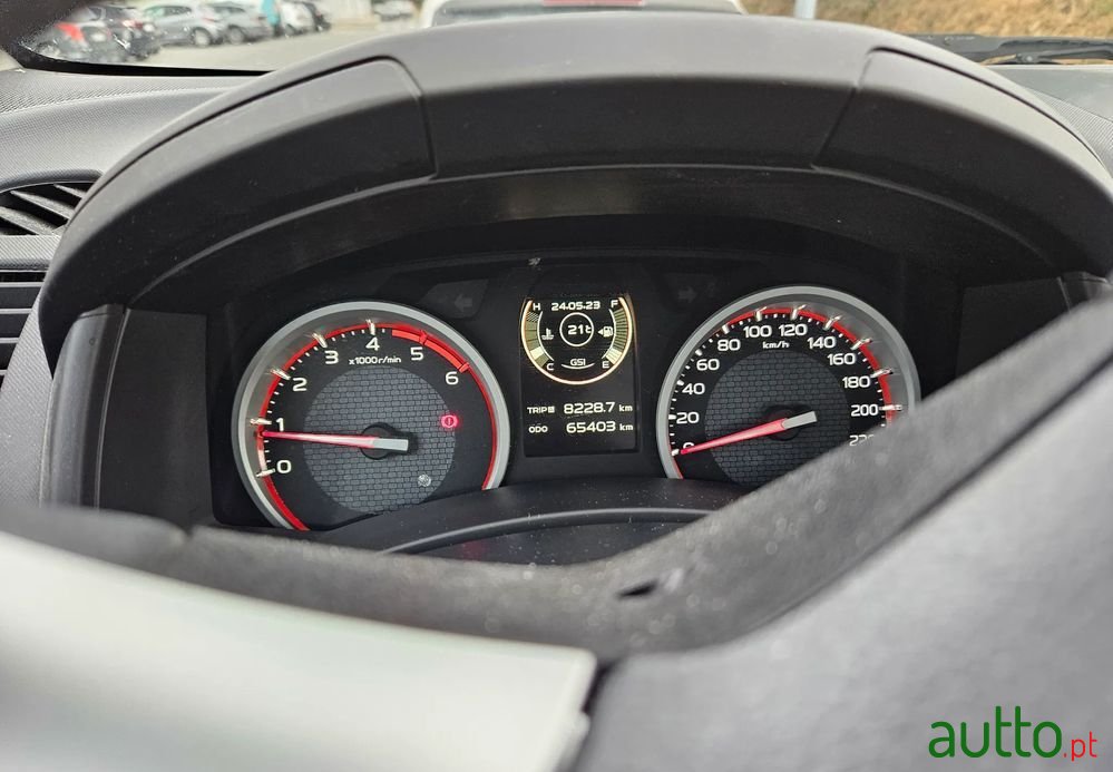 2017' Isuzu D-Max photo #3