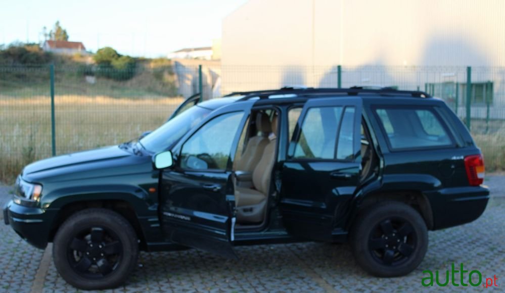 2000' Jeep Grand Cherokee photo #2