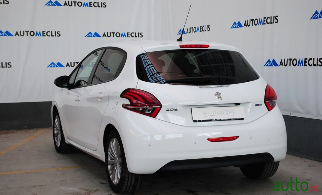 2017' Peugeot 208 photo #4