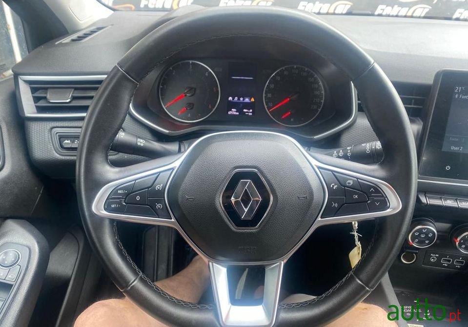 2019' Renault Clio photo #5