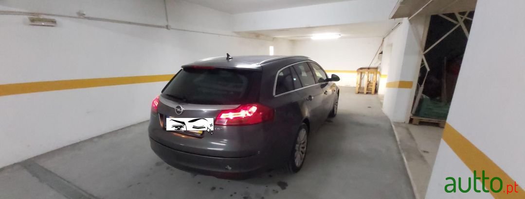 2010' Opel Insignia Sports Tourer photo #3