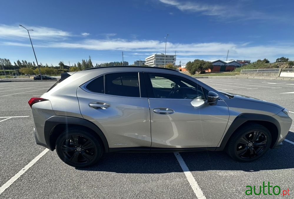 2022' Lexus UX 250h Special Edition photo #1