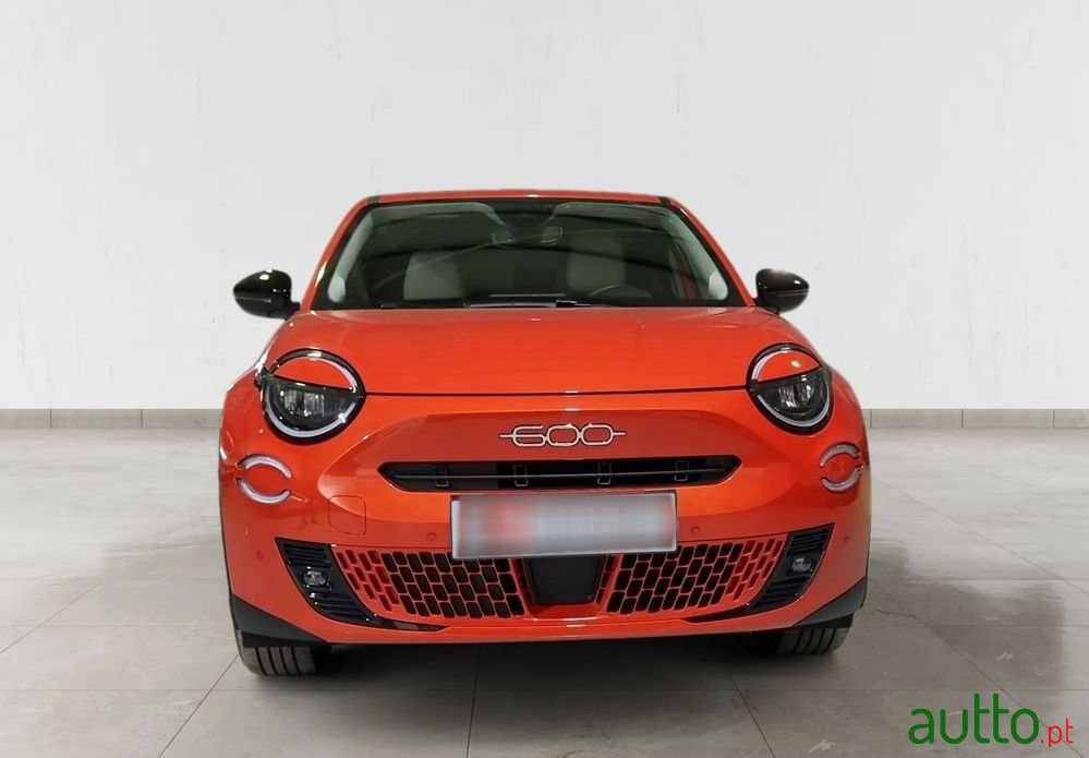 2024' Fiat 600E 54 Kwh La Prima photo #2