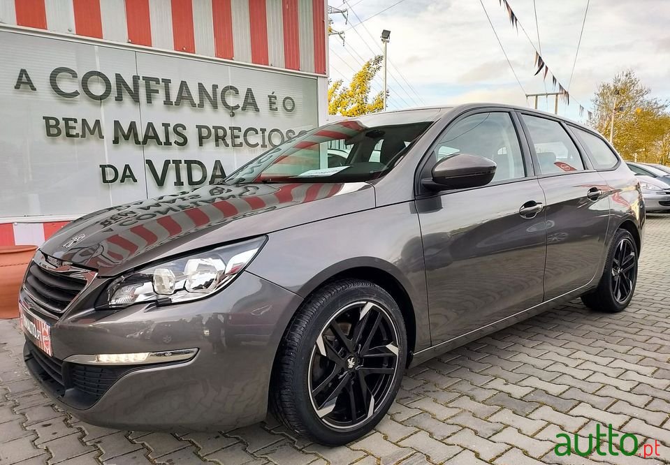 2016' Peugeot 308 Sw photo #1