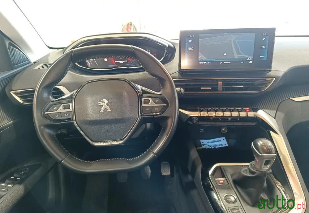 2021' Peugeot 3008 1.5 Bluehdi Active photo #5