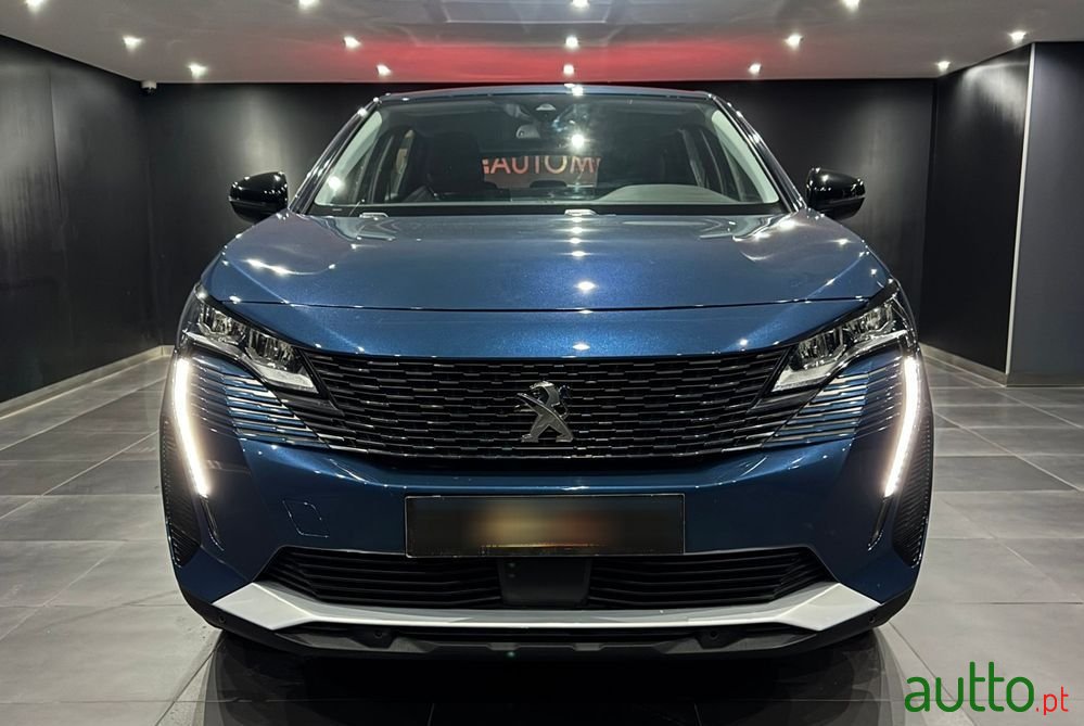 2022' Peugeot 3008 photo #2