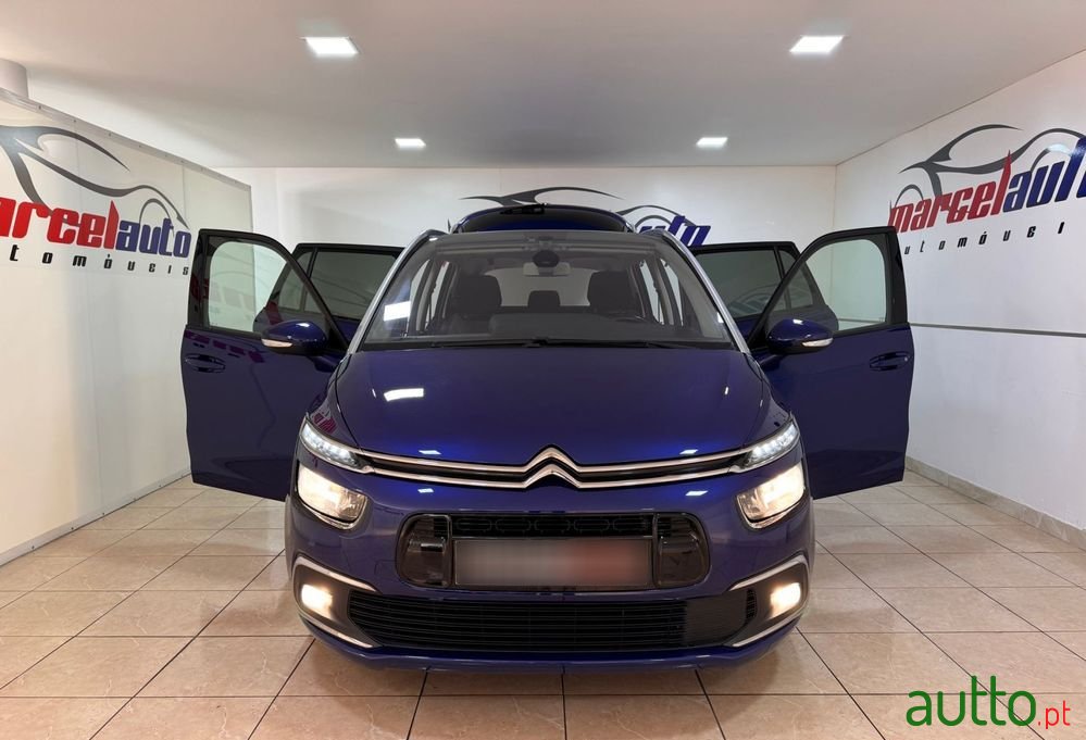 2018' Citroen C4 Grand Picasso photo #2