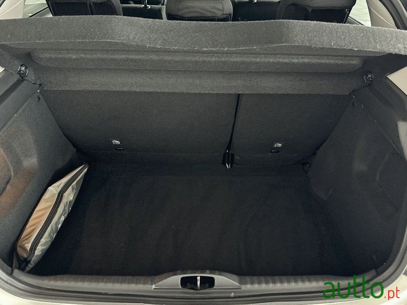 2020' Citroen C3 1.2 Puretech Feel photo #6