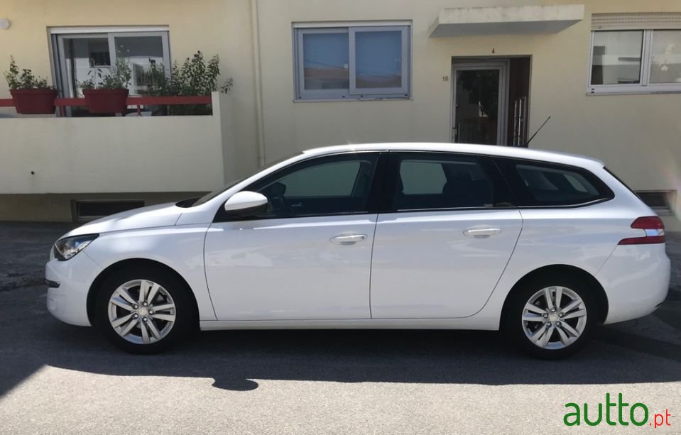 2015' Peugeot 308 Sw photo #4