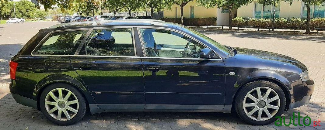 2003' Audi A4 Avant photo #1