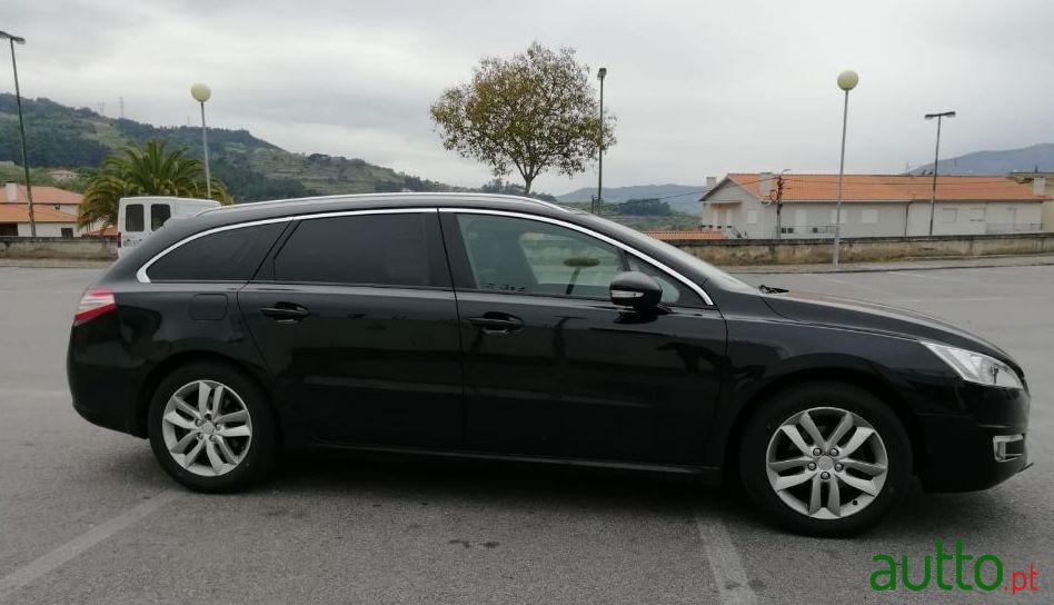 2011' Peugeot 508 Sw photo #1