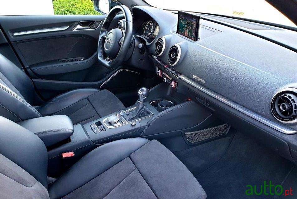 2014' Audi A3 Sportback photo #3