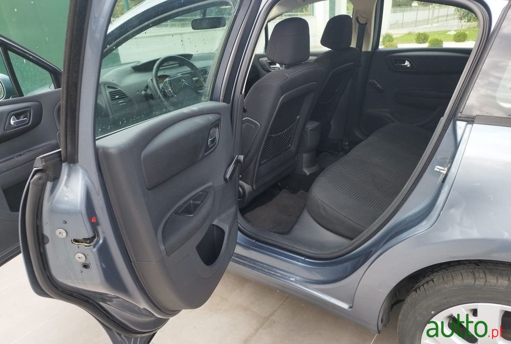 2006' Citroen C4 photo #6