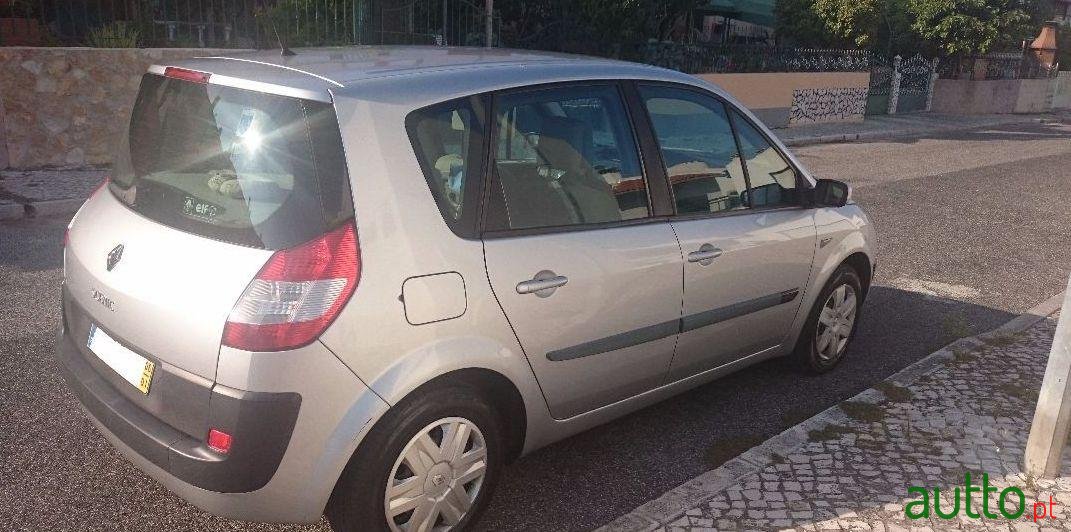 2006' Renault Scenic photo #4