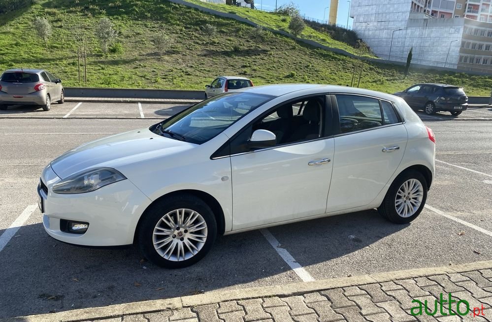 2011' Fiat Bravo photo #5