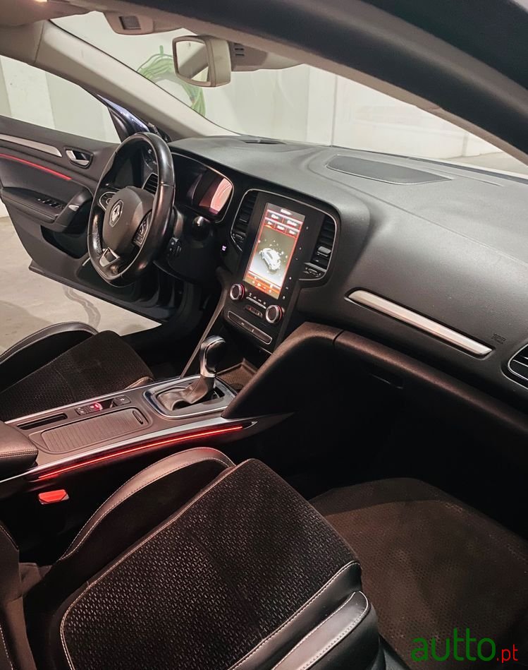 2016' Renault Megane photo #3