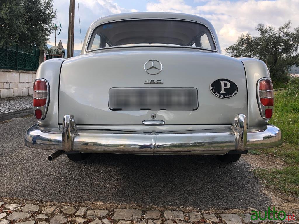 1980' Mercedes-Benz 180 photo #4