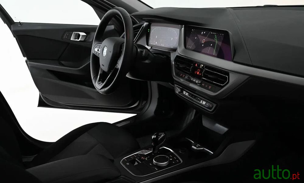 2024' BMW Série 1 photo #4