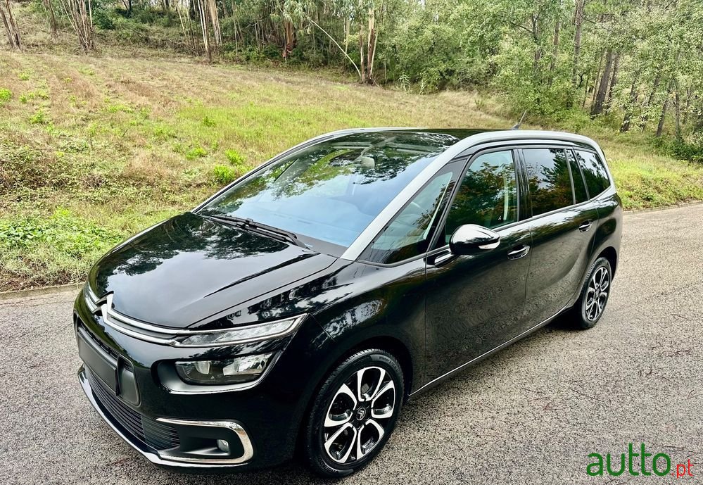2020' Citroen C4 SpaceTourer photo #5