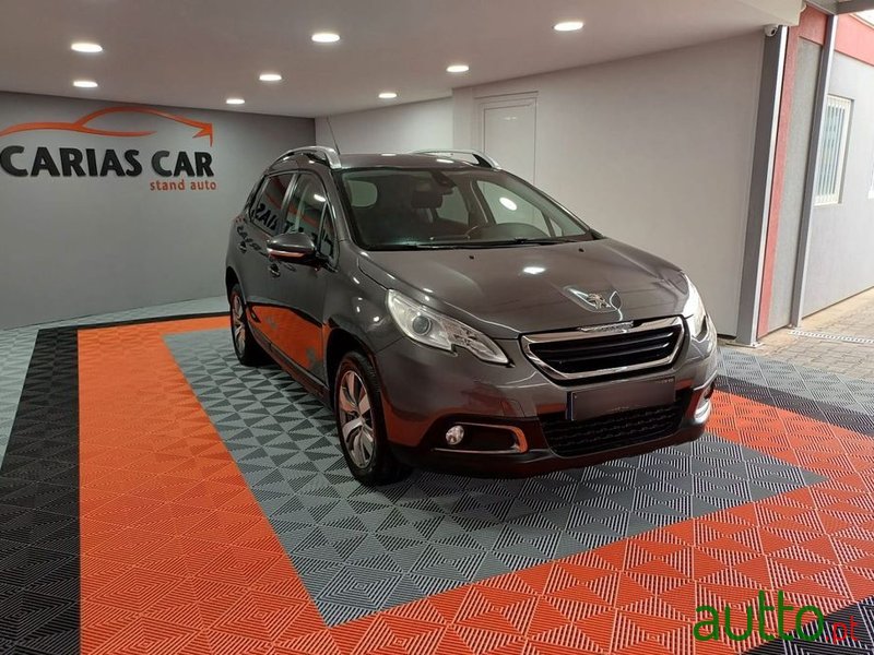 2015' Peugeot 2008 1.4 Hdi Allure photo #2