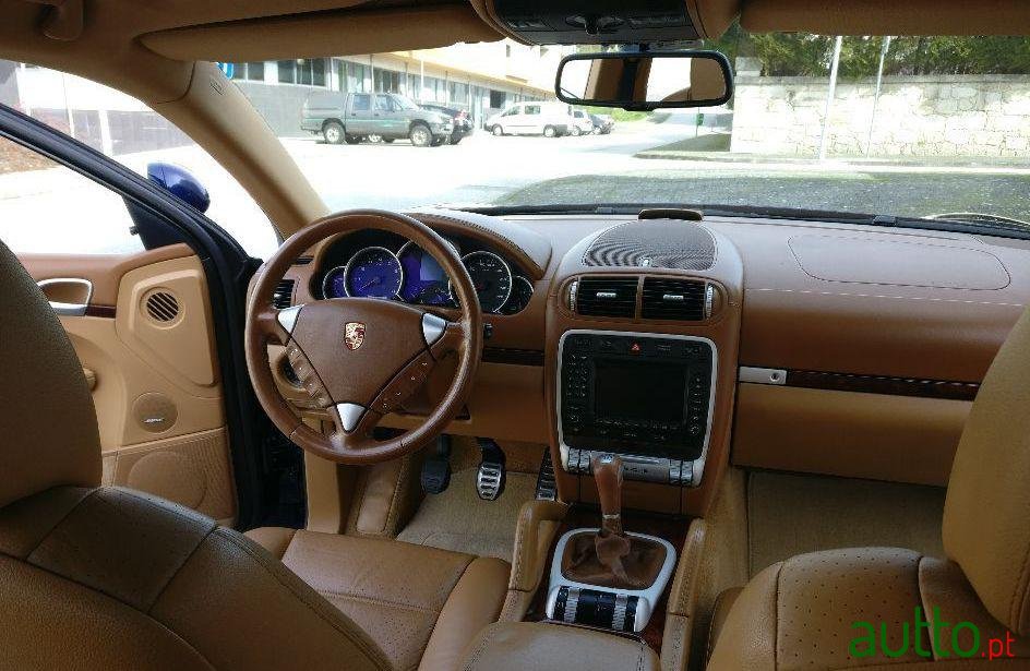 2005' Porsche Cayenne S V8 photo #2