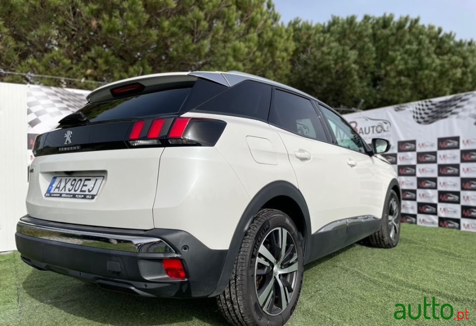 2019' Peugeot 3008 photo #5