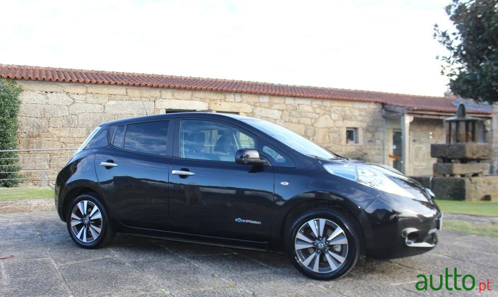 2016' Nissan Leaf Black Edition photo #5