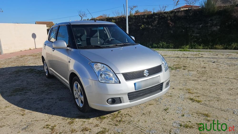 2007' Suzuki Swift 1.3 Ddis Glx photo #1