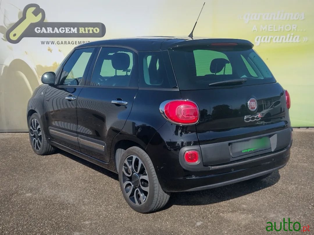 2015' Fiat 500L photo #3