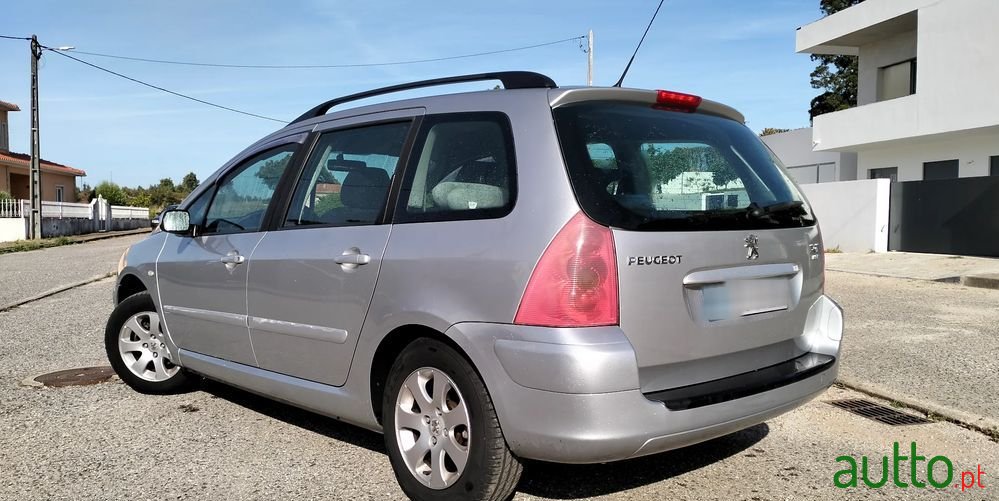 2004' Peugeot 307 Break photo #4