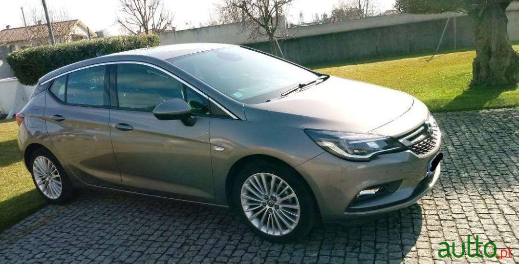 2016' Opel Astra photo #1