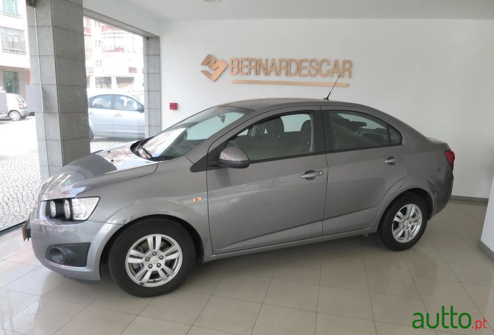 2012' Chevrolet Aveo 1.3 Vcdi Lt photo #3