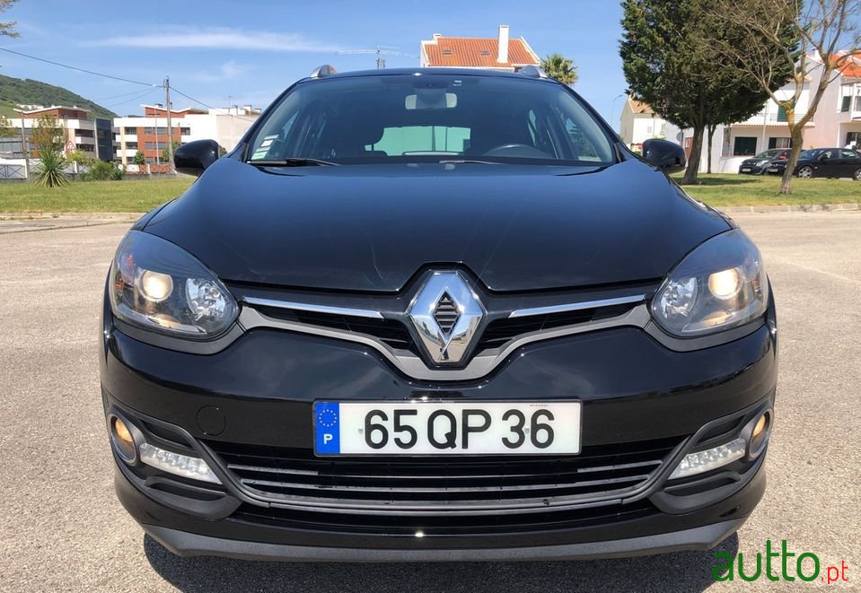 2015' Renault Megane Sport Tourer photo #4