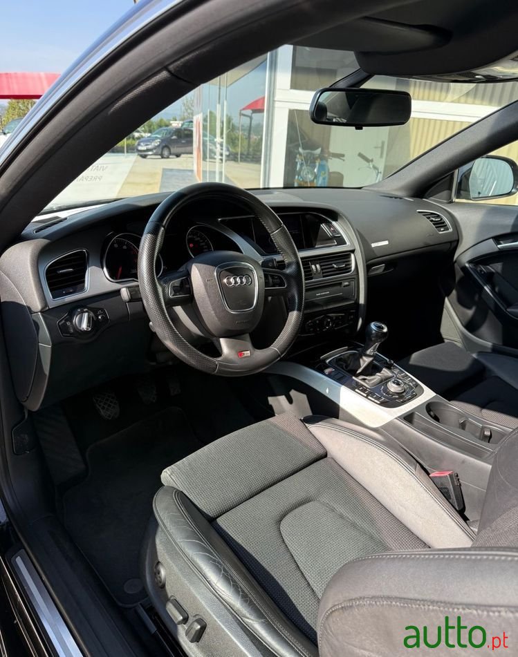 2009' Audi A5 2.0 Tfsi S-Line photo #5