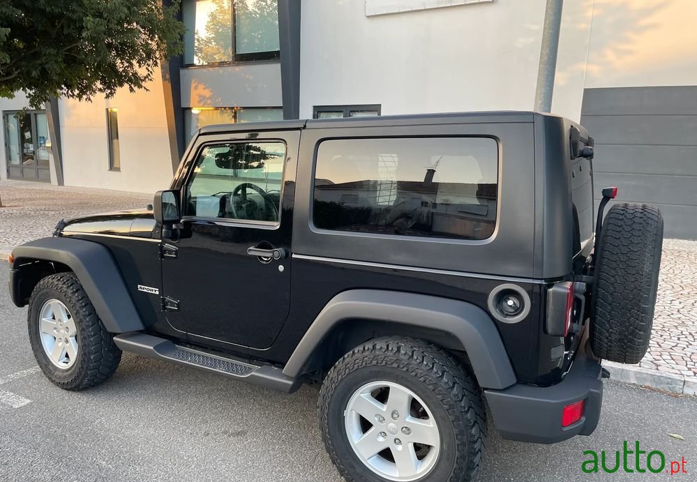 2011' Jeep Wrangler 2.8 Crd Mtx Sport photo #2