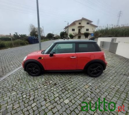 2011' MINI One photo #3