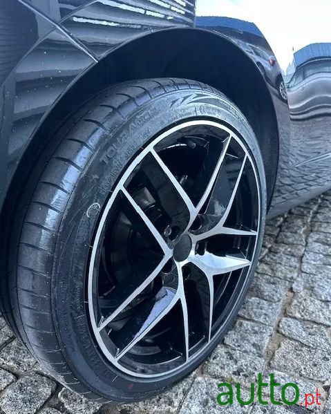 2014' SEAT Leon photo #5