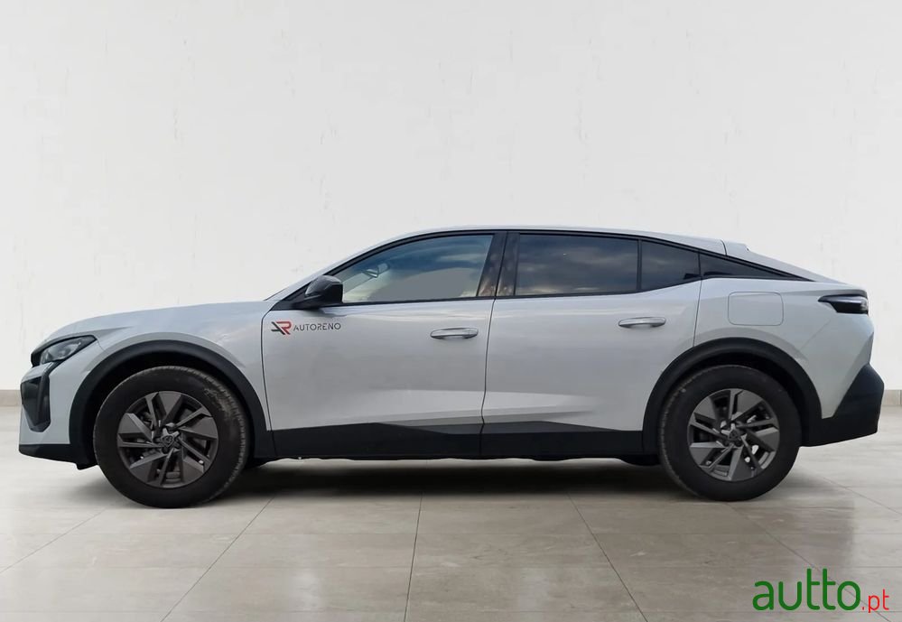 2024' Peugeot 408 photo #3