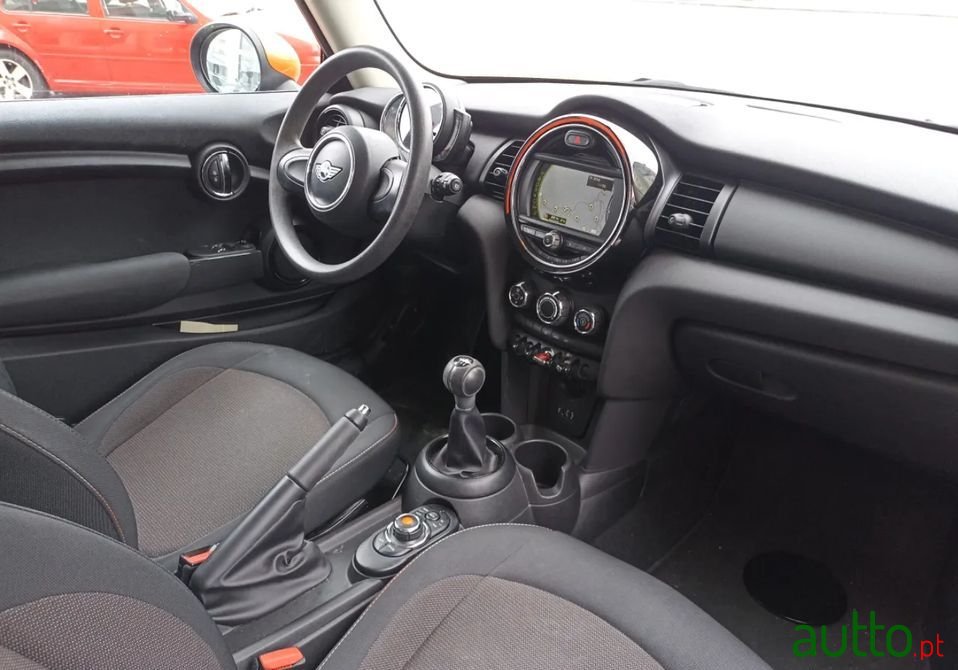 2017' MINI One photo #6