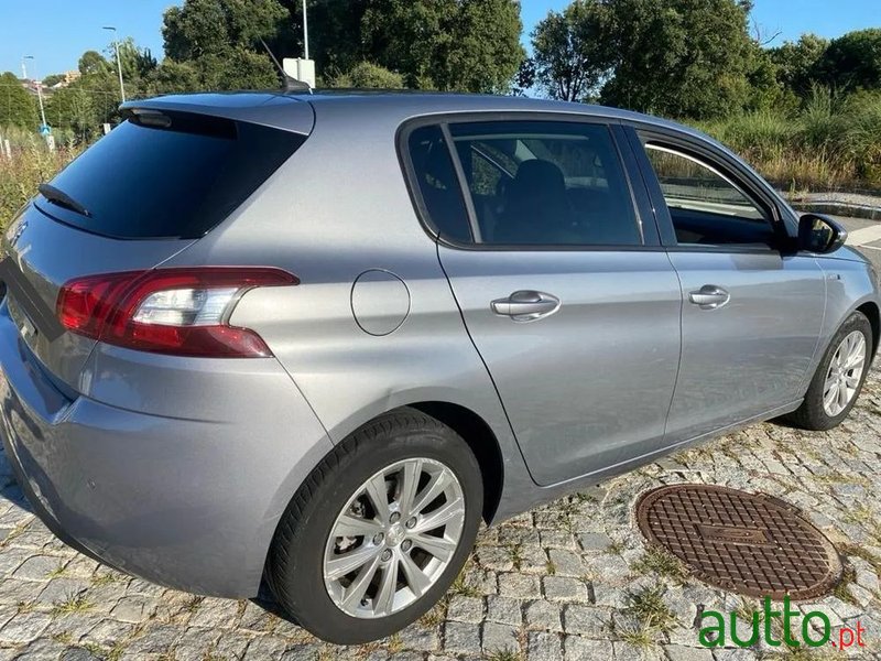 2016' Peugeot 308 photo #5