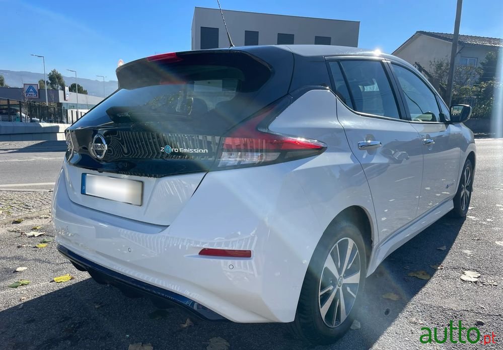 2018' Nissan Leaf N-Connecta photo #4