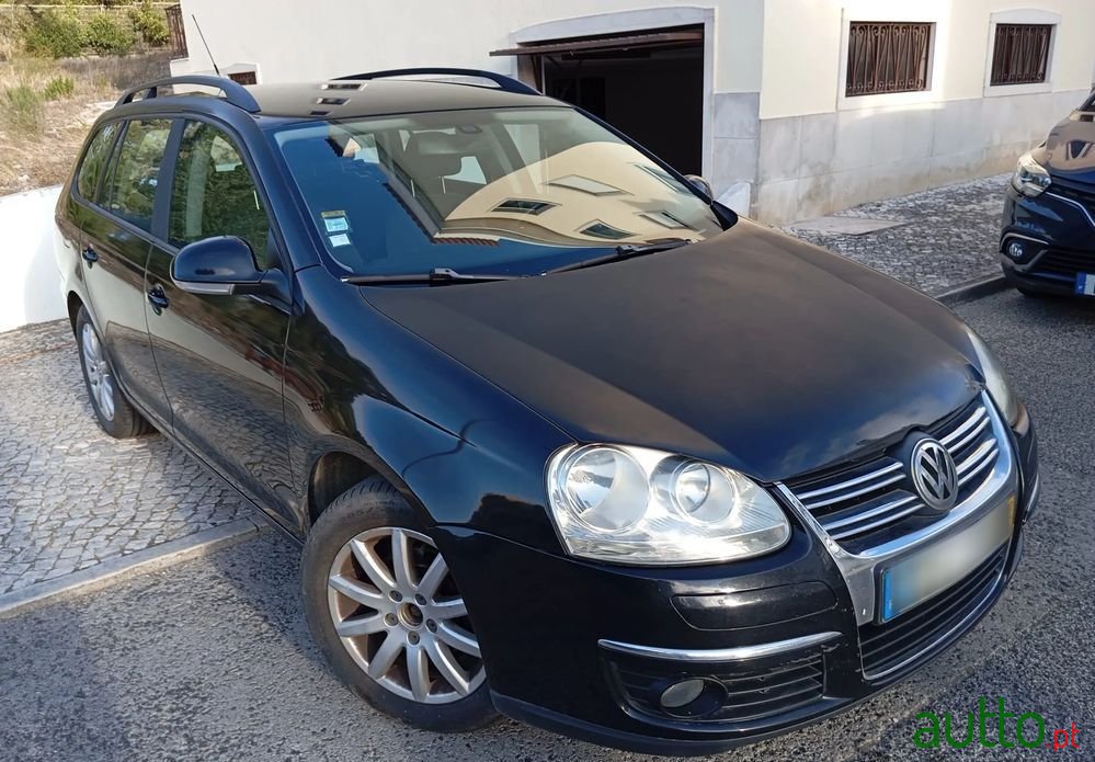 2007' Volkswagen Golf Variant photo #2