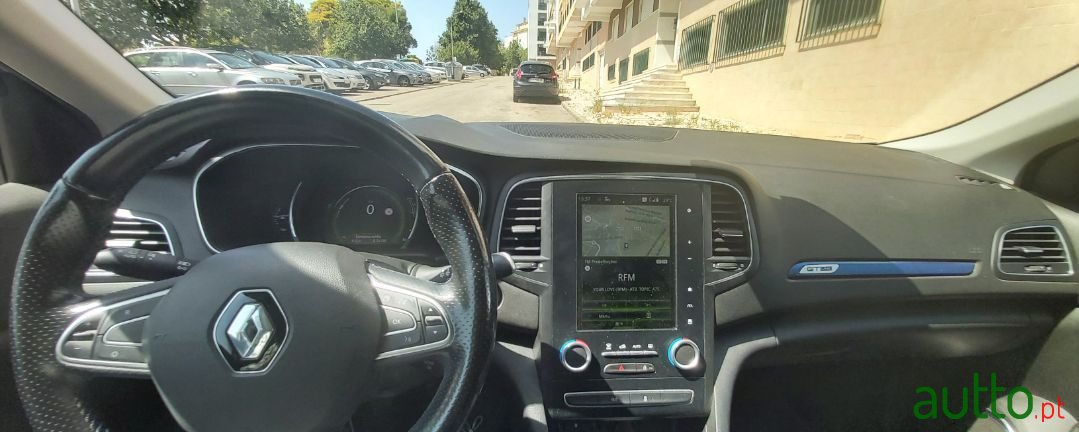 2017' Renault Megane Sport Tourer photo #5