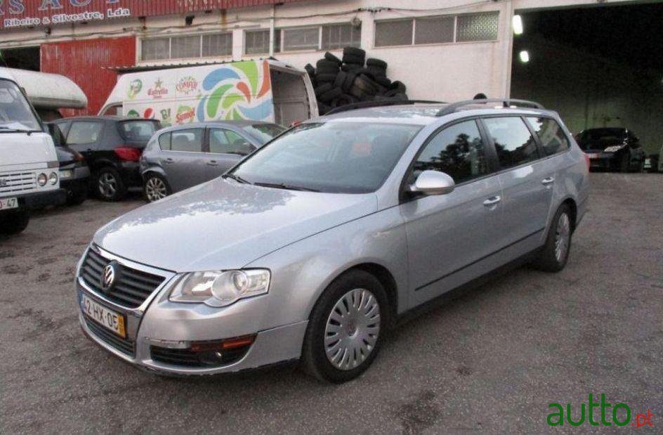 2009' Volkswagen Passat Variant photo #1