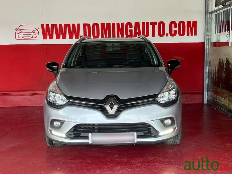 2017' Renault Clio Sport Tourer photo #2