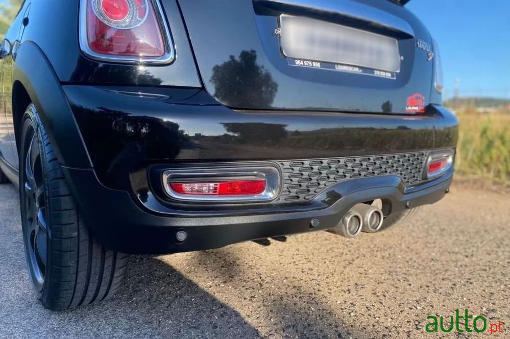 2011' MINI Cooper Sd Auto photo #5