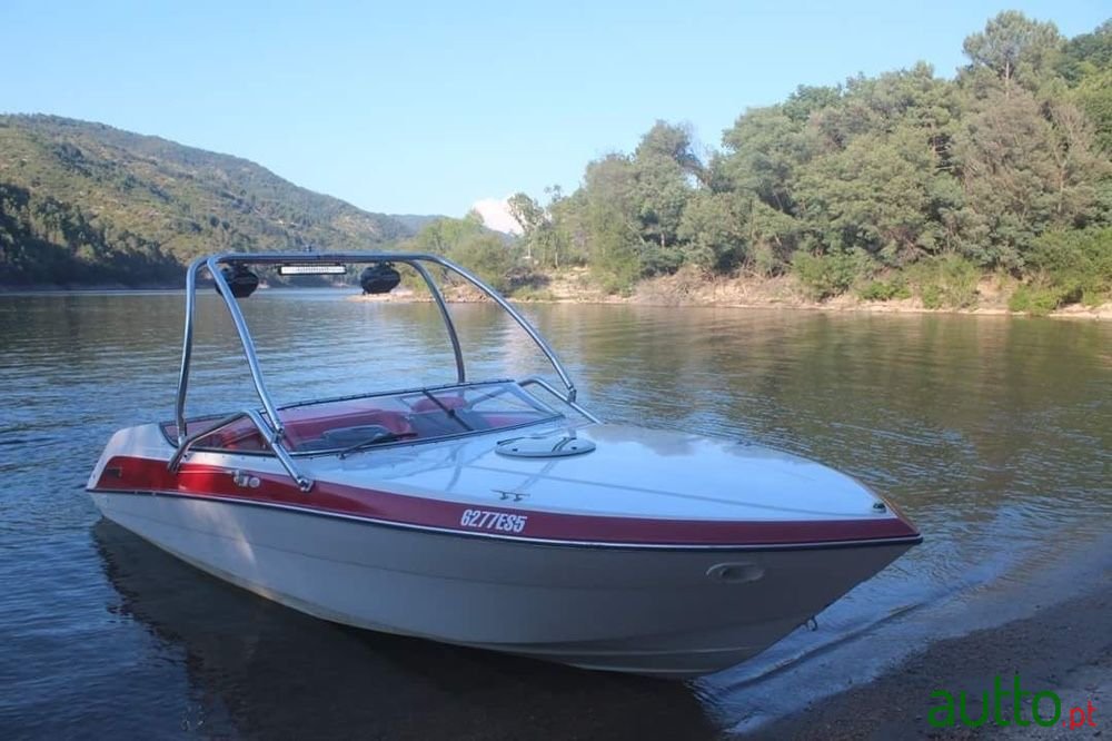 1998' Four Winns 225hp photo #1